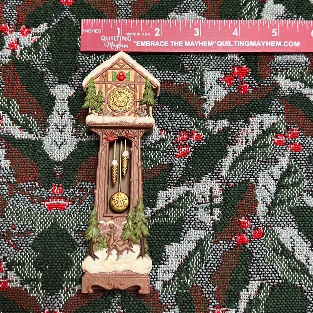 Hallmark Santa’s Grandfather Clock 2014 Member Exclusive - Picture 12 of 12